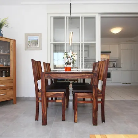 Haus Jenny D 1 アパート *